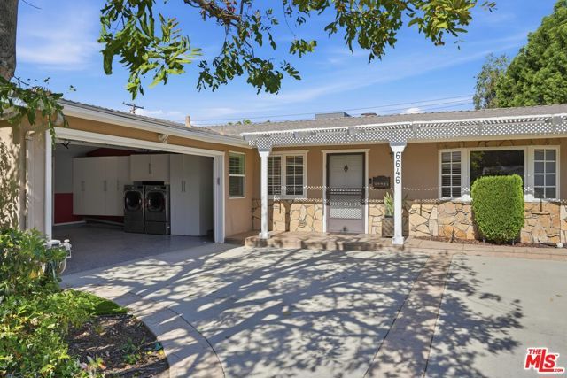 6646 Franrivers Avenue, West Hills (los Angeles), CA 91307