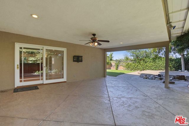 6646 Franrivers Avenue, West Hills (los Angeles), CA 91307
