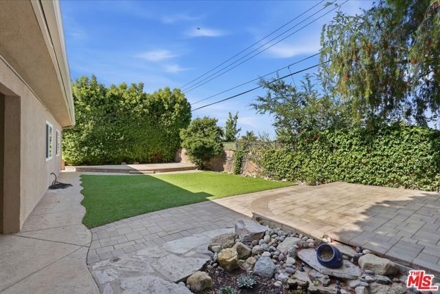 6646 Franrivers Avenue, West Hills (los Angeles), CA 91307