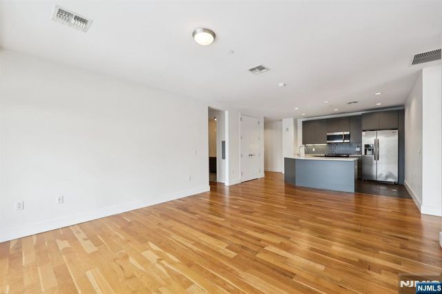 1 Executive Drive 301, Fort Lee, NJ 07024