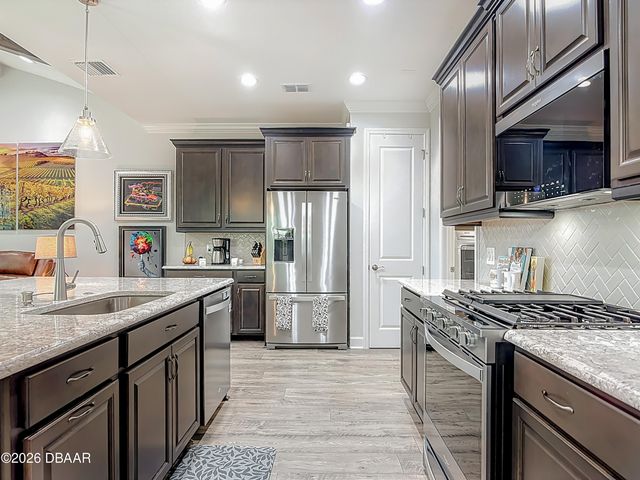 345 Hang Loose Way, Daytona Beach, FL 32124