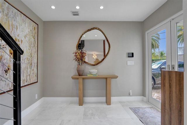 113 Holiday Drive, Hallandale Beach, FL 33009