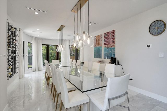 113 Holiday Drive, Hallandale Beach, FL 33009