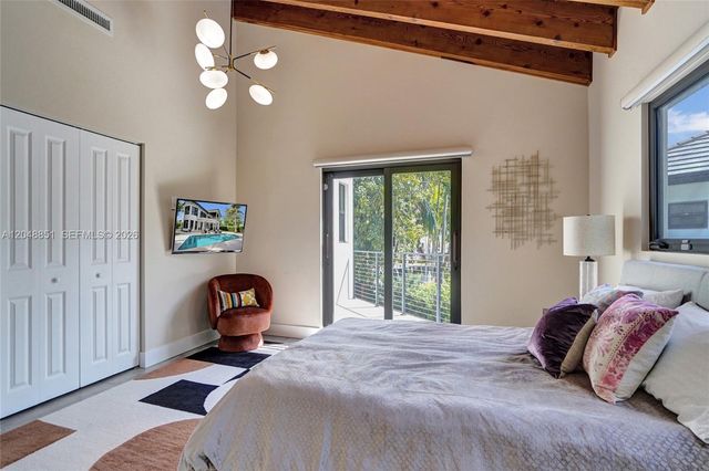 113 Holiday Drive, Hallandale Beach, FL 33009