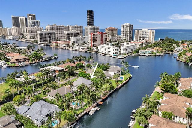 113 Holiday Drive, Hallandale Beach, FL 33009