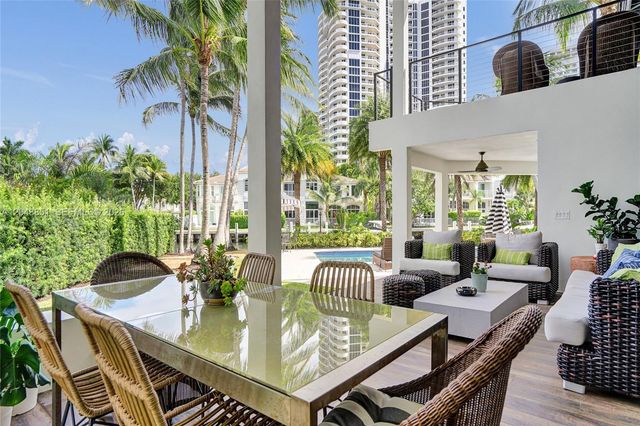 113 Holiday Drive, Hallandale Beach, FL 33009