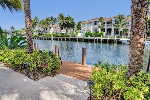 113 Holiday Drive, Hallandale Beach, FL 33009