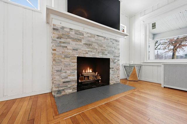 170 Plumtree Rd, Springfield, MA 01118