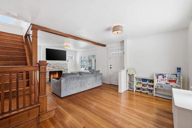 170 Plumtree Rd, Springfield, MA 01118