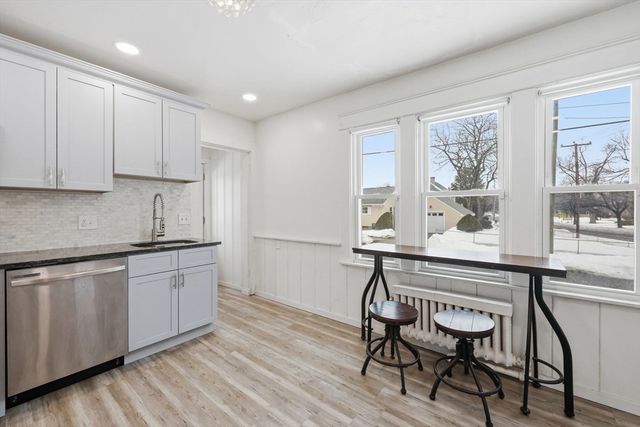 170 Plumtree Rd, Springfield, MA 01118