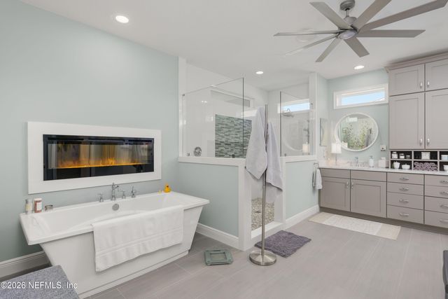 703 RUM RUNNER Way, St. Johns, FL 32259