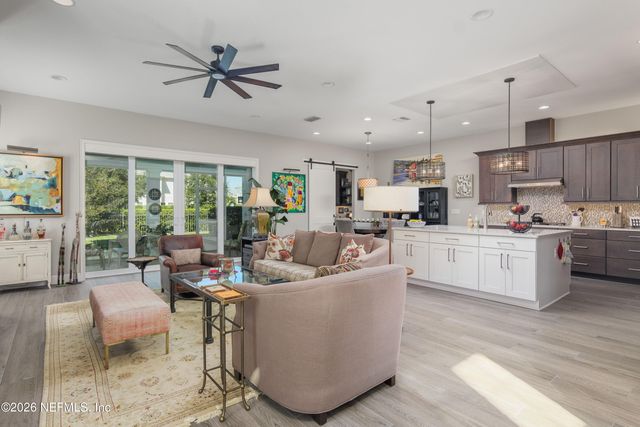 703 RUM RUNNER Way, St. Johns, FL 32259