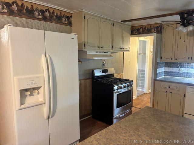 1229 E 10th Street, Okmulgee, OK 74447