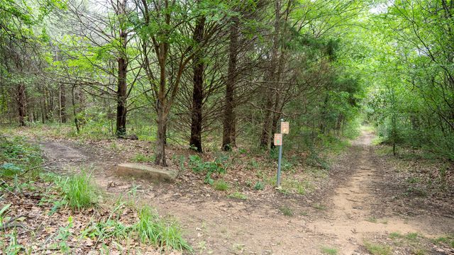 000 Bluebonnet Avenue, Denison, TX 75020