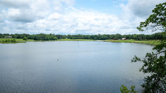 000 Bluebonnet Avenue, Denison, TX 75020