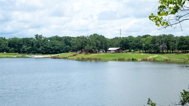 000 Bluebonnet Avenue, Denison, TX 75020