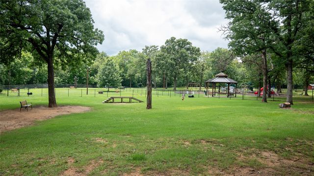 000 Bluebonnet Avenue, Denison, TX 75020