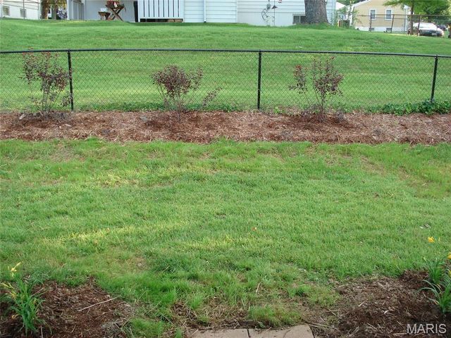 11011 fawnhaven, St Louis, MO 63126