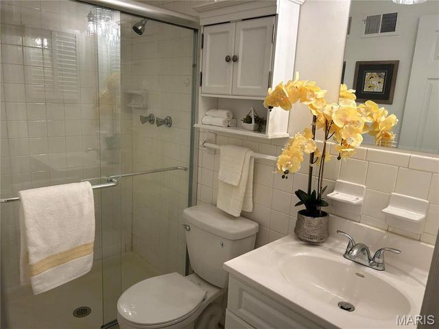 11011 fawnhaven, St Louis, MO 63126