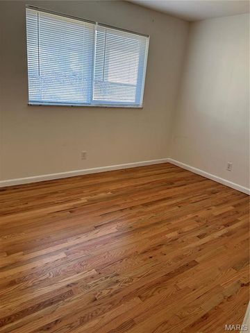 11011 fawnhaven, St Louis, MO 63126