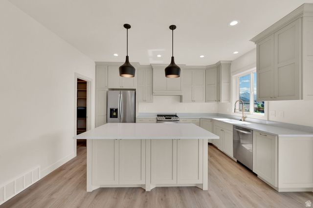 178 N HUSKER LN, Saratoga Springs, UT 84045