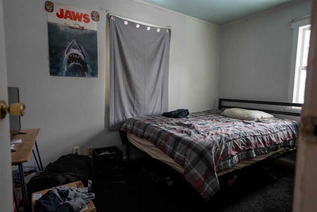 2105 Mary Avenue, Lansing, MI 48910