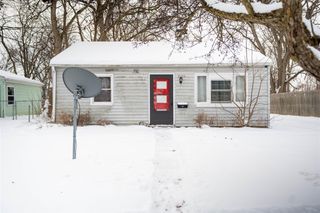 2105 Mary Avenue, Lansing, MI 48910