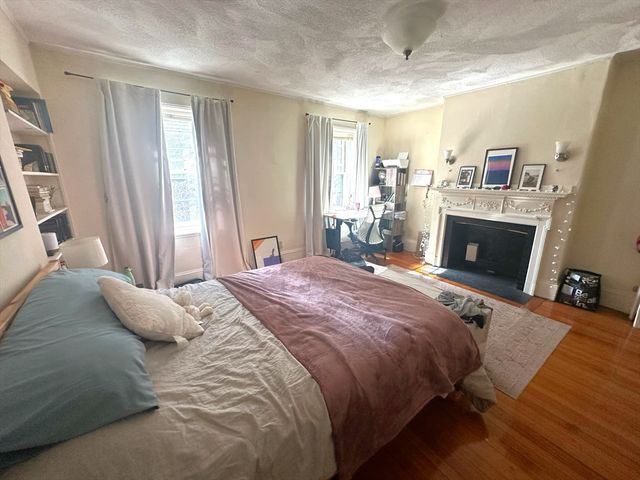 15 Charles 3L, Boston, MA 02114