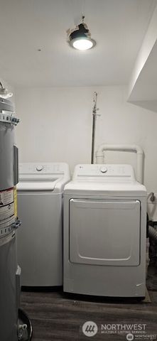 12053 70 Avenue S, Seattle, WA 98178