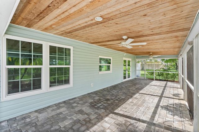 2415 NW Cove View, Stuart, FL 34994