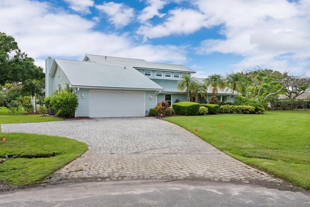 2415 NW Cove View, Stuart, FL 34994