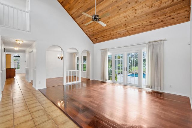 2415 NW Cove View, Stuart, FL 34994