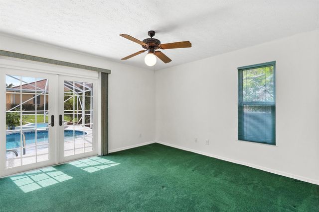 2415 NW Cove View, Stuart, FL 34994