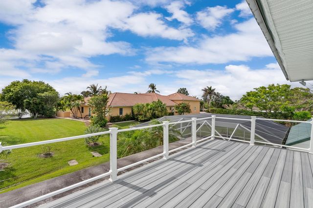 2415 NW Cove View, Stuart, FL 34994