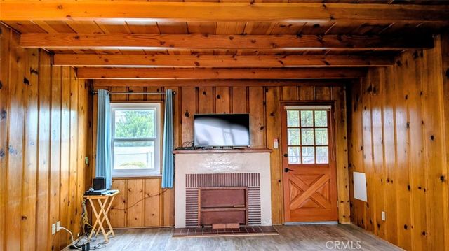 805 Valencia Drive, Colton, CA 92324