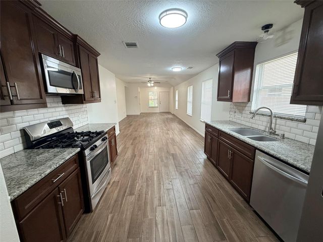 21927 Octavia Way, Houston, TX 77073