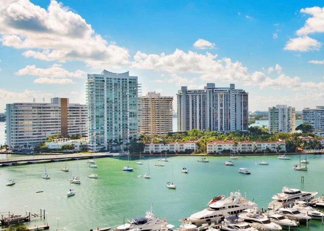 10 Venetian Way 502, Miami Beach, FL 33139