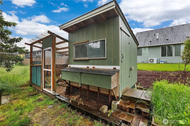 16602 10th Avenue E, Spanaway, WA 98387