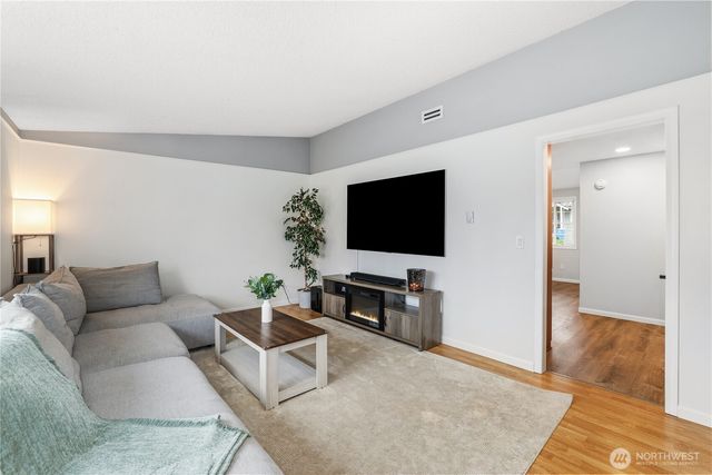 16602 10th Avenue E, Spanaway, WA 98387