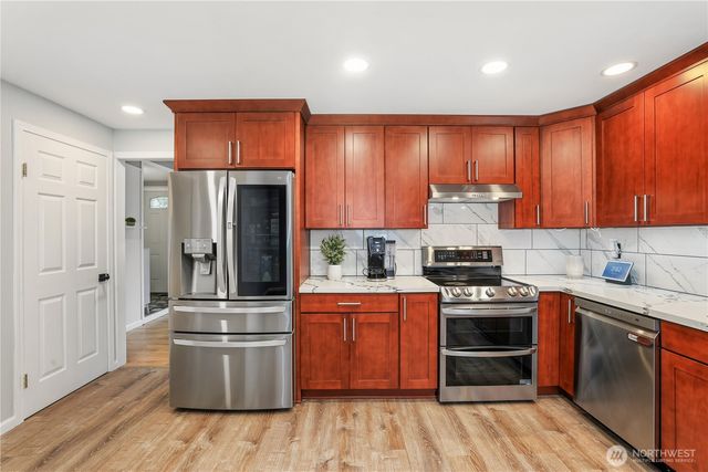 16602 10th Avenue E, Spanaway, WA 98387