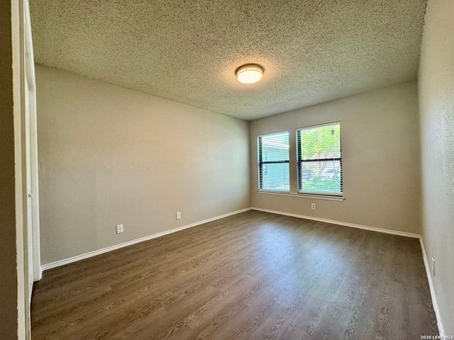 10038 AZTEC VLG, San Antonio, TX 78245
