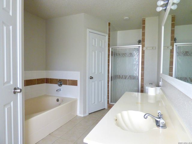 10038 AZTEC VLG, San Antonio, TX 78245