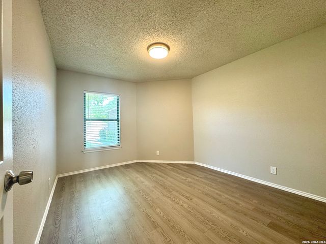 10038 AZTEC VLG, San Antonio, TX 78245
