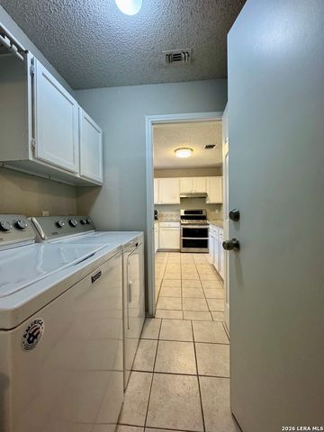 10038 AZTEC VLG, San Antonio, TX 78245