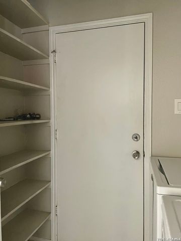 10038 AZTEC VLG, San Antonio, TX 78245