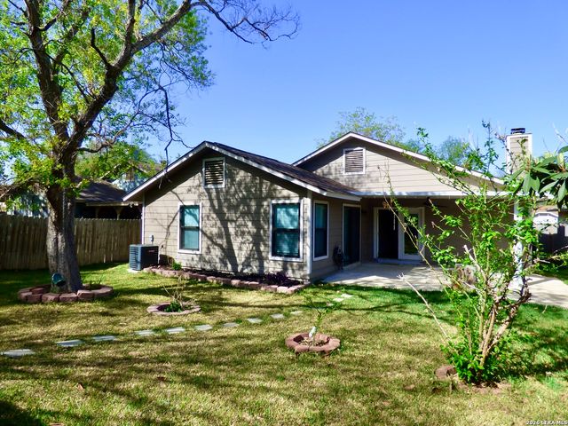 10038 AZTEC VLG, San Antonio, TX 78245