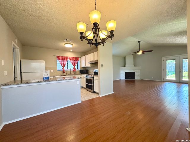 10038 AZTEC VLG, San Antonio, TX 78245