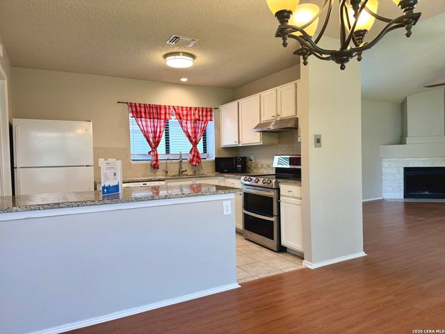 10038 AZTEC VLG, San Antonio, TX 78245