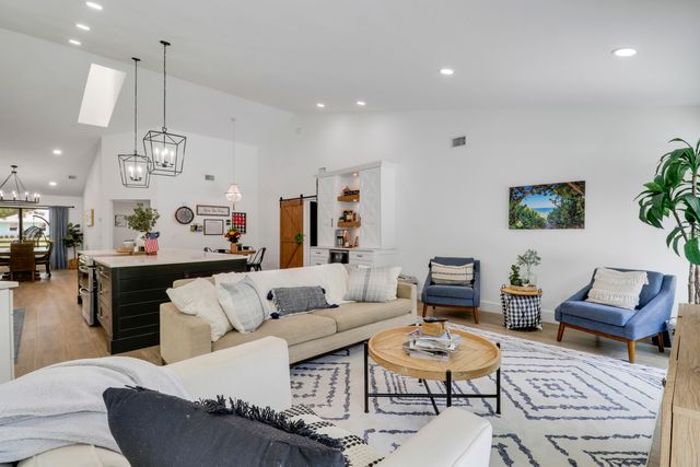 15316 75th Way N, Palm Beach Gardens, FL 33418