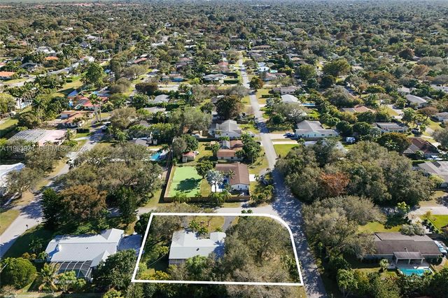 8425 SW 174th Street, Palmetto Bay, FL 33157